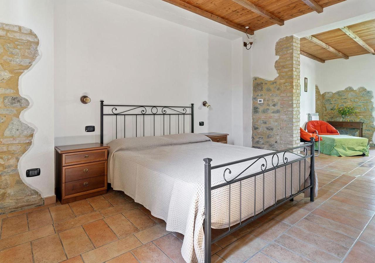 Agriturismo San Giuseppe โวลแตร์รา ภายนอก รูปภาพ